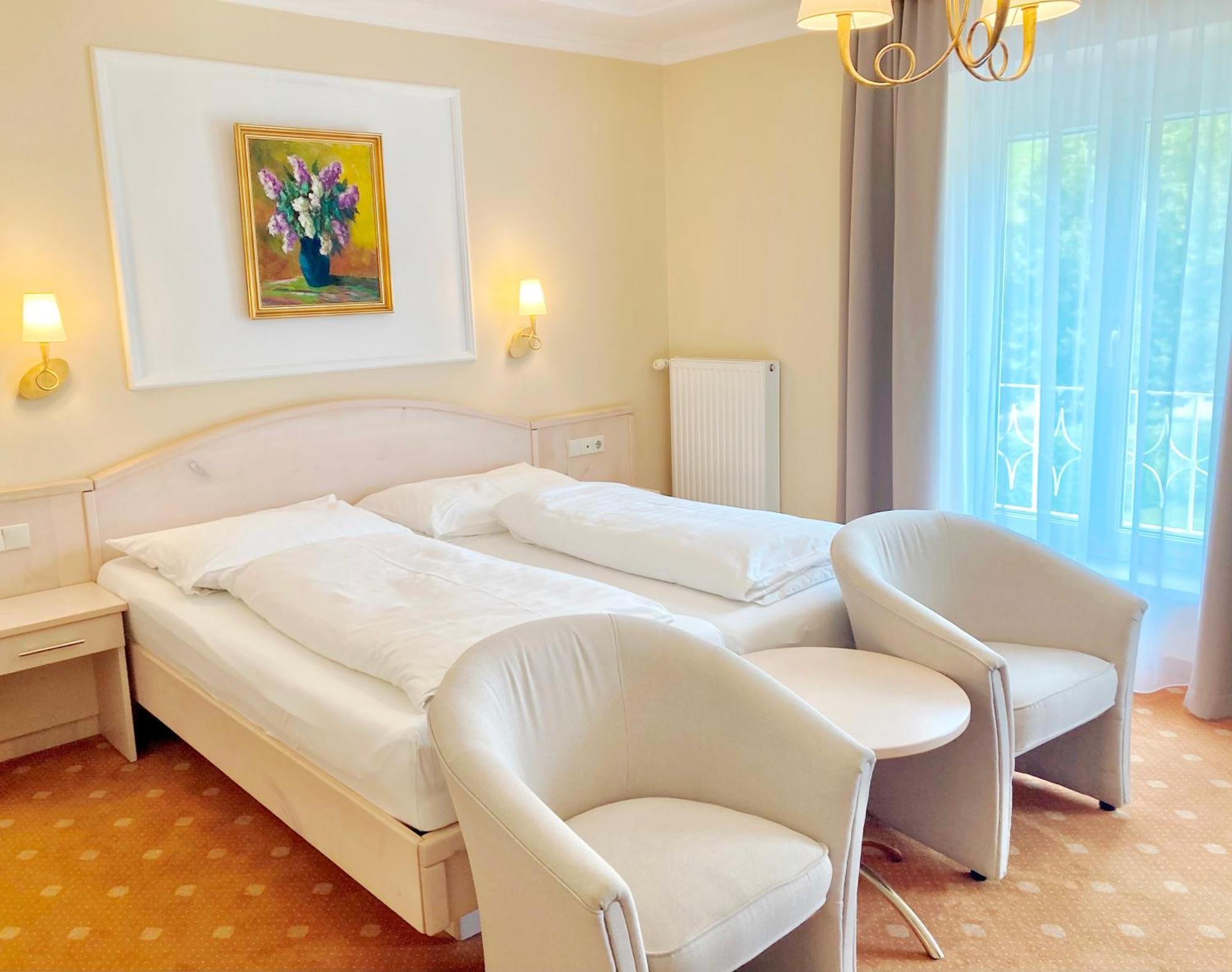 Hotel Stenitzer 바트글레이첸베르그 외부 사진