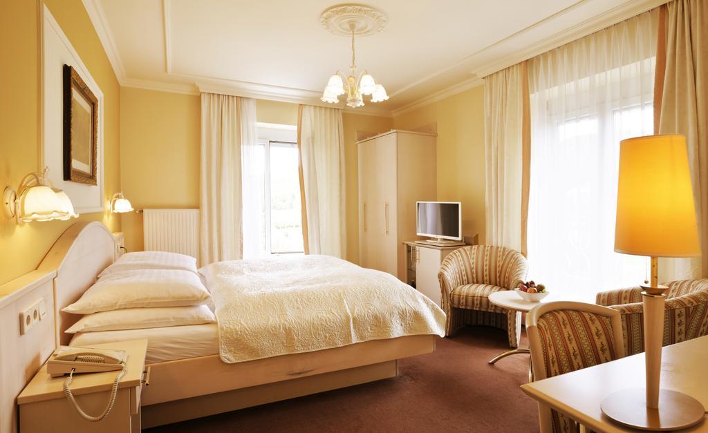 Hotel Stenitzer 바트글레이첸베르그 외부 사진